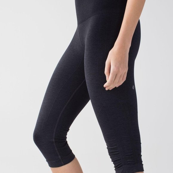 lululemon athletica Pants - Lululemon Athletica In The Flow Crop Leggings